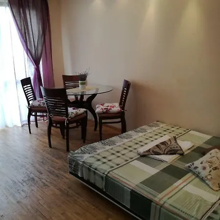 Apartment Lider Pop Hariton Varna